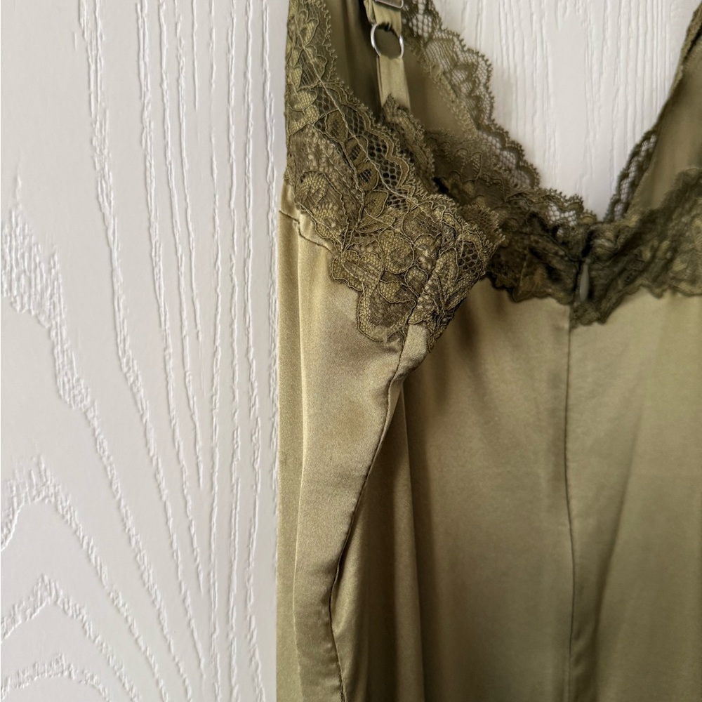 Reformation Karissa 100% Silk Midi Dress Olive Oil Green size 6 - Picture 7 of 16